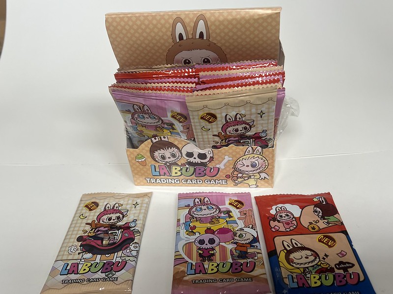 Bubu , 9 pack , Holographic Trading Cards